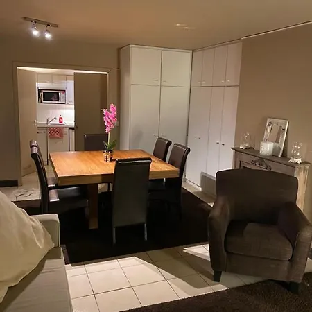 Apartment 2 Bedroom Apartment With Sea View Knokke