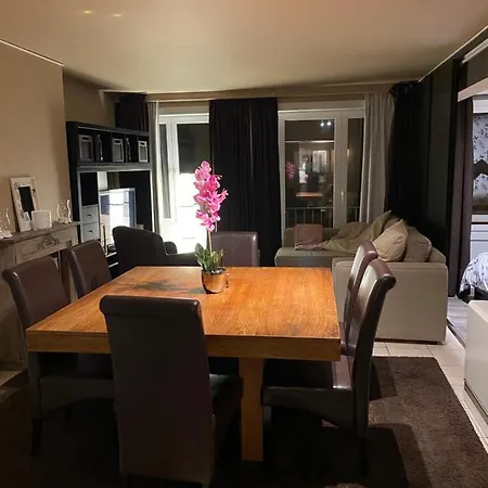 2 Bedroom Apartment With Sea View Knokke *